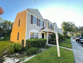 30001 Playa Del Rey Ln in Zephyrhills, FL - Foto de edificio - Building Photo