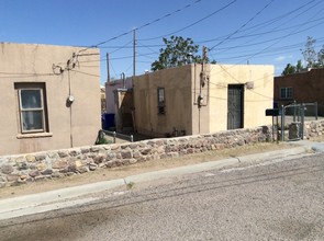 425 Pinon St in Las Cruces, NM - Building Photo - Building Photo