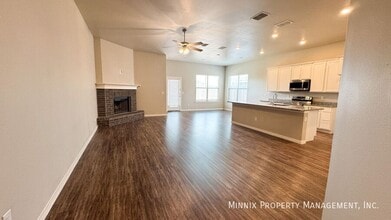 2010 Kenwood Ave in Lubbock, TX - Building Photo - Building Photo