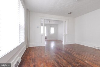 806 W John St in Martinsburg, WV - Building Photo - Building Photo