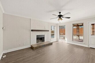 5204 Sherburne Dr in Arlington, TX - Building Photo - Building Photo