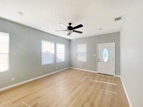 2003 Hamilton Ave in Austin, TX - Building Photo - Building Photo
