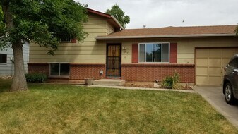 1812 Corriedale Dr in Fort Collins, CO - Building Photo