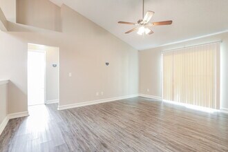 1936 Hunters Trace Cir in Middleburg, FL - Building Photo - Building Photo