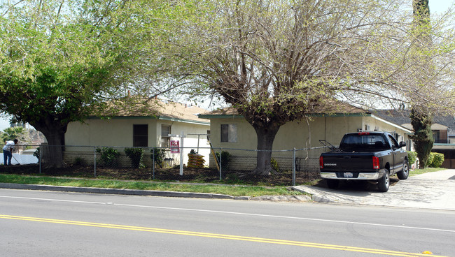 191-197 W 6th St in San Bernardino, CA - Building Photo - Building Photo