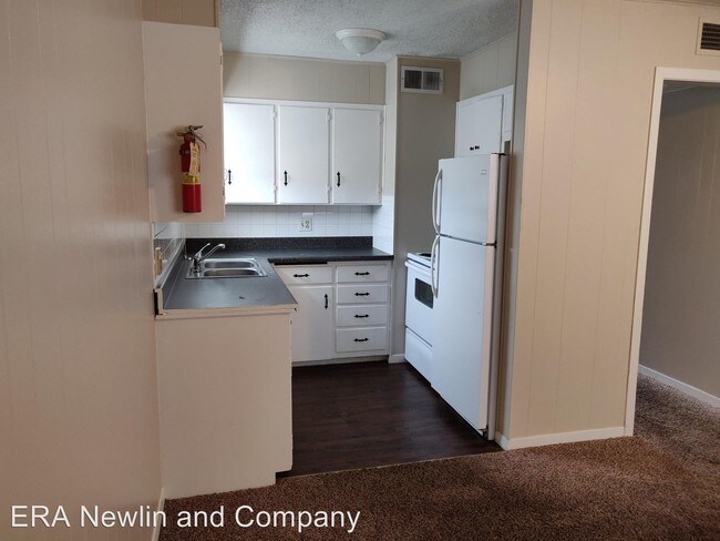 2409 W Ave N in San Angelo, TX - Building Photo - Building Photo