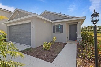 9136 Tequila Sunrise Dr in Sarasota, FL - Building Photo - Building Photo