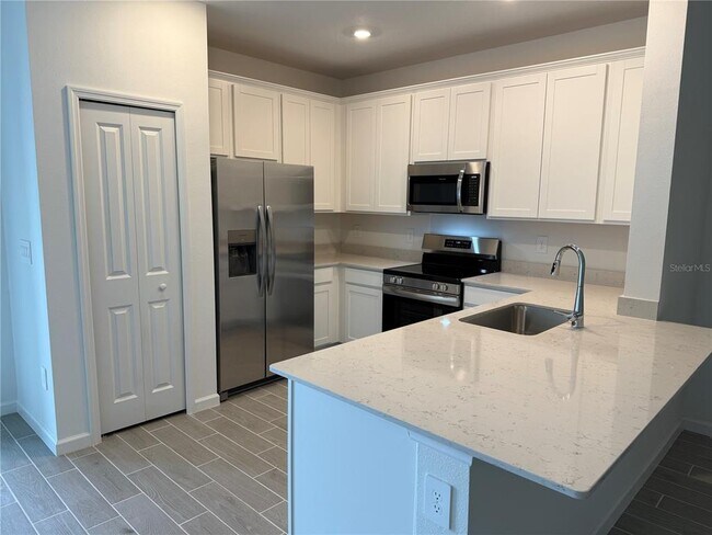 3565 SE 37th Ave in Ocala, FL - Building Photo - Building Photo