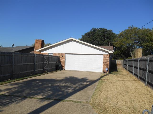 10371 White Elm Rd in Dallas, TX - Building Photo - Building Photo