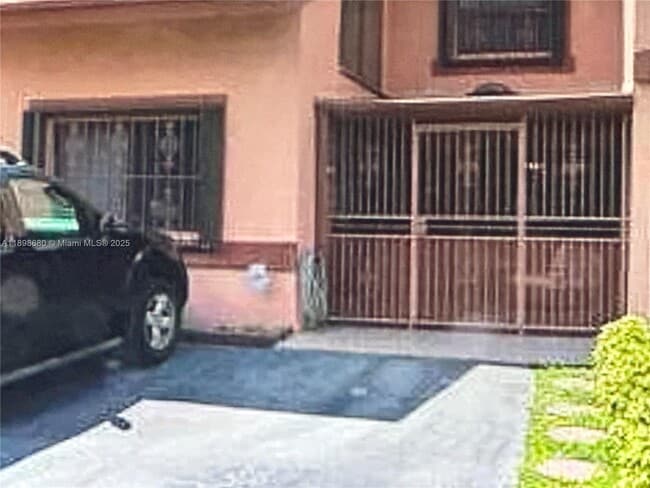 property at 3992 W 8th Ln