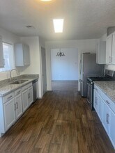 440 Adirondack Pl SE in Albuquerque, NM - Foto de edificio - Building Photo
