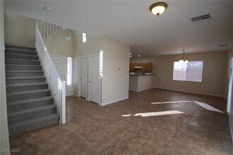 8952 Gray Quail Ct in Las Vegas, NV - Building Photo - Building Photo