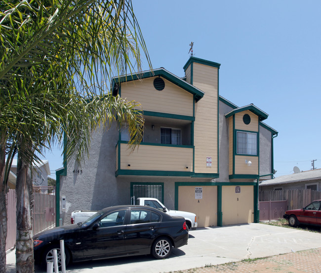 4143 39th St in San Diego, CA - Foto de edificio - Building Photo