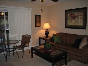 2909 Huntington Blvd in Fresno, CA - Building Photo - Building Photo