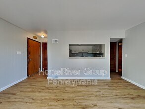 901 Crescent Ave in Ellwood City, PA - Building Photo - Building Photo
