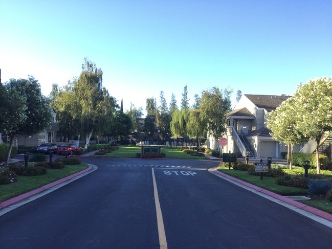 property at 1701 Parkview Green Cir