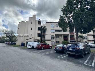 10651 SW 108th Ave in Miami, FL - Building Photo - Building Photo