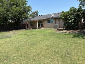 3514 Summit Ln in Garland, TX - Building Photo - Building Photo