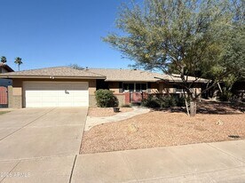 710 E Hermosa Dr in Tempe, AZ - Building Photo