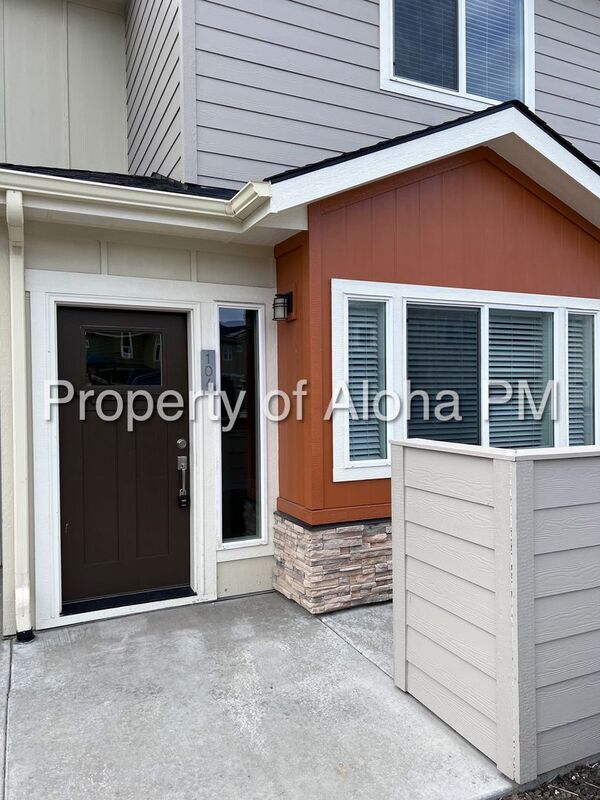 3534 E Grand Forest Dr in Boise, ID - Building Photo - Building Photo