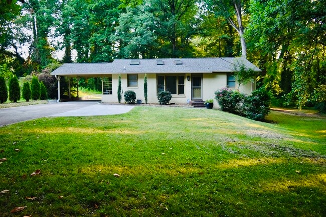 property at 1424 Seminole Trail
