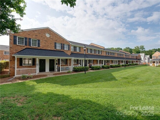 property at 1344 Green Oaks Ln
