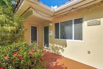 11919 NE 8th Ave in Biscayne Park, FL - Building Photo - Building Photo
