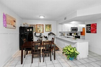 8640 SW 212th St, Unit 303 in Cutler Bay, FL - Building Photo - Building Photo