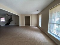 8203 Tiger Ln in Houston, TX - Building Photo - Building Photo