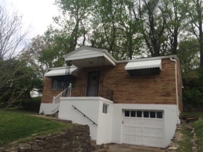 1739 Amsterdam Rd in Fort Wright, KY - Building Photo - Building Photo