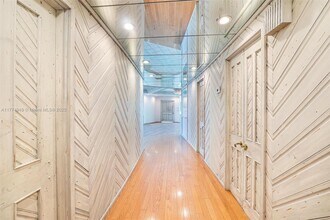 720 NE 69th St in Miami, FL - Building Photo - Building Photo
