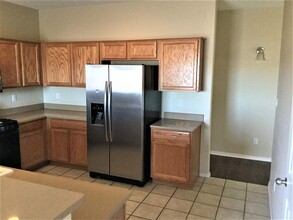 3337 Cochiti St NE in Rio Rancho, NM - Building Photo - Building Photo
