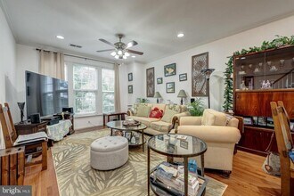 22644 Amberjack Square in Brambleton, VA - Building Photo - Building Photo