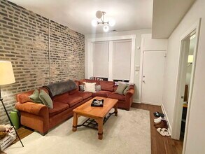 1420 N Talman Ave, Unit 3 in Chicago, IL - Building Photo - Building Photo