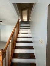 388 Snell St, Unit Second Floor in Fall River, MA - Building Photo - Building Photo