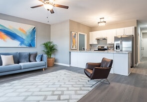 Club Villas Apartments in Kathleen, GA - Building Photo