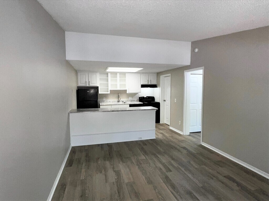 Elmwood Apartments in Marietta, GA