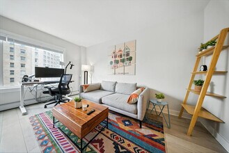 899 Pine St in San Francisco, CA - Foto de edificio - Building Photo