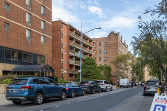 Wisteria Tower Medical Center in Flushing, NY - Building Photo - Building Photo