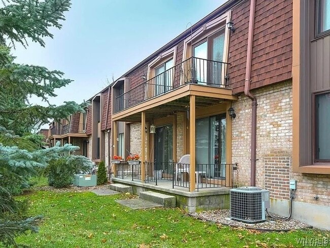 1 Greenwich Dr in Buffalo, NY - Building Photo - Building Photo