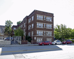 1318-1320 Van Buren St Apartments