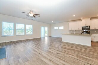 780 Sara Mdw Rd in Loganville, GA - Building Photo - Building Photo