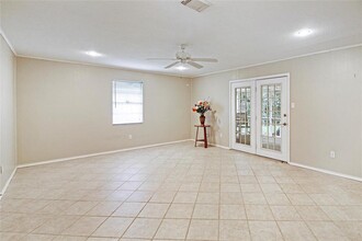 1915 E Allegro St in Houston, TX - Building Photo - Building Photo