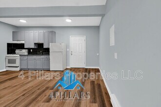 803 E Chicago Ave in East Chicago, IN - Building Photo - Building Photo