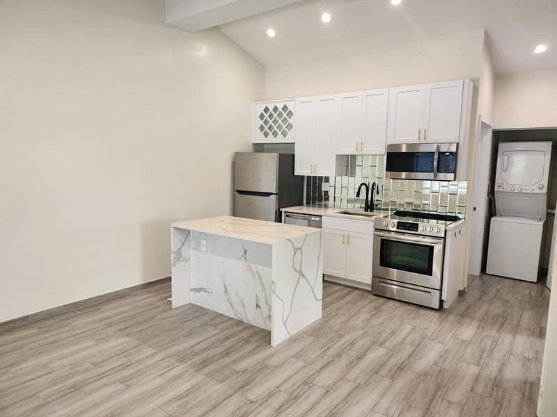 315 SW 7th St in Fort Lauderdale, FL - Building Photo