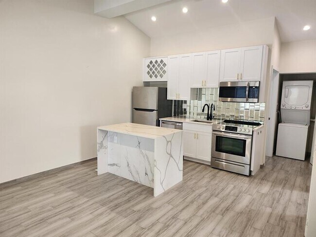 property at 315 SW 7th St