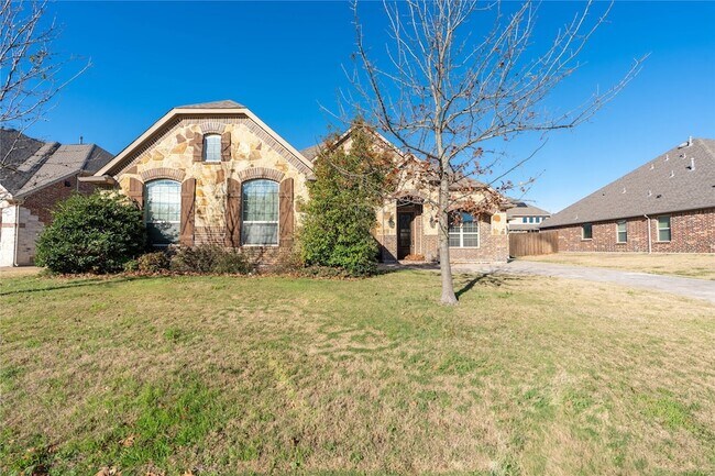 9101 Waters Ln in Rowlett, TX - Building Photo - Building Photo