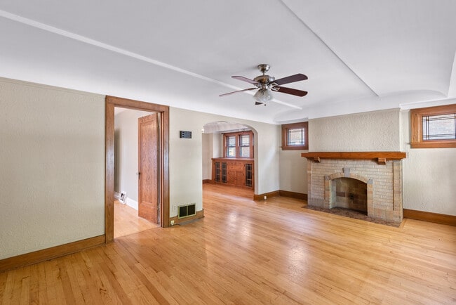 2512 N 61st St in Milwaukee, WI - Building Photo - Building Photo