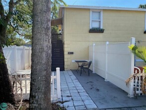203 SE 2nd Ave in Okeechobee, FL - Building Photo - Building Photo