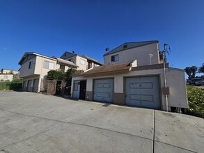 Cereza Apartments in San Diego, CA - Building Photo - Building Photo